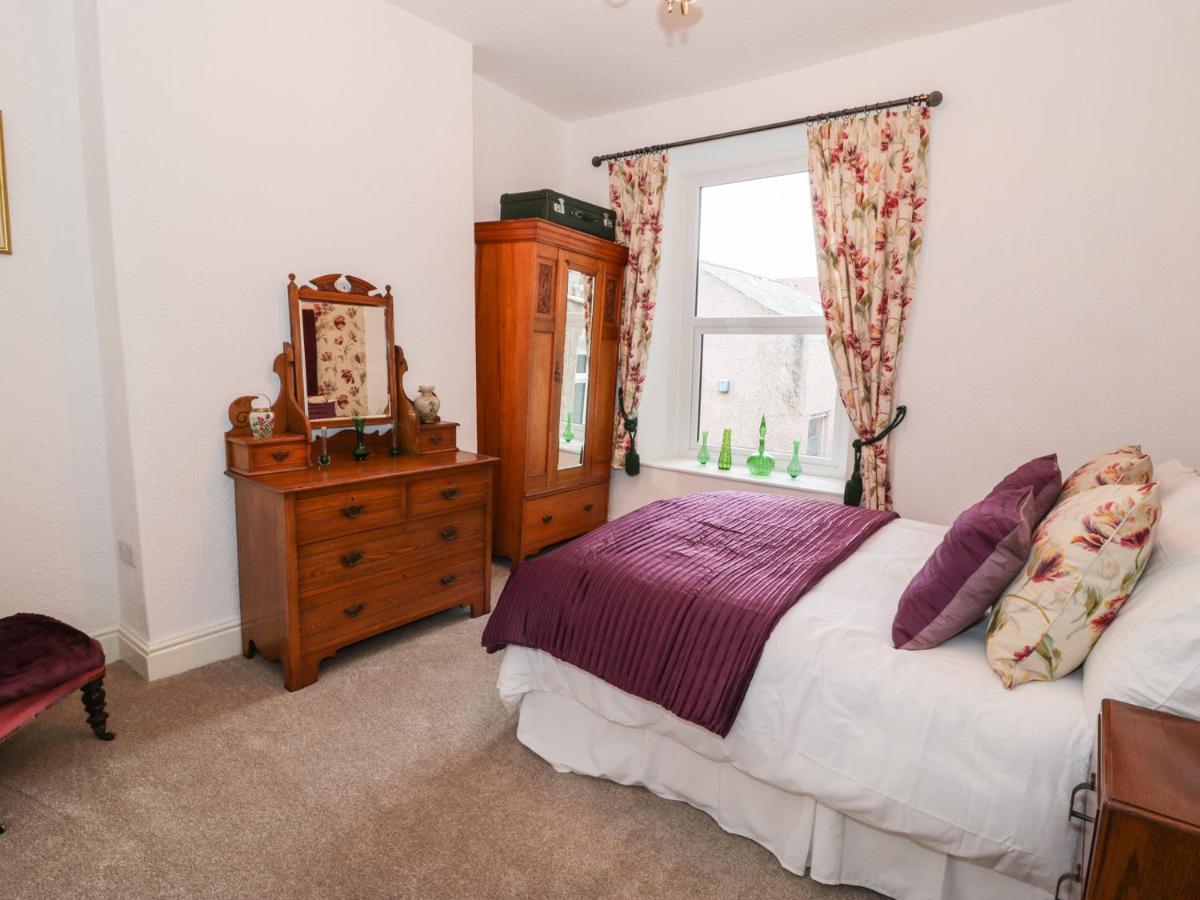 랜디드노 Abbeylands House 빌라 외부 사진